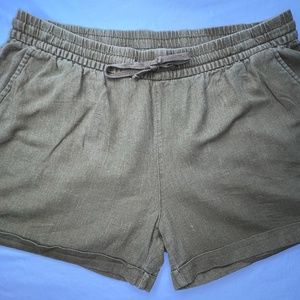 Olive green Old Navy shorts with front pockets